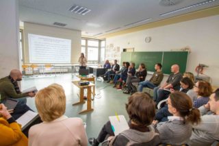 Professorin Dr. Dorit Bosse berichtet von der Erfahrungen des individualisierten Lernens an der Oberstufe einer Modellschule in Berlin. Dabei stellte sie fest: "Mit diesem Thema bin ich eigentlich ganz weit weg von dem Thema Dr. Melloys und doch immer wieder ganz nah dran." Foto: SMMP/Ulrich Bock