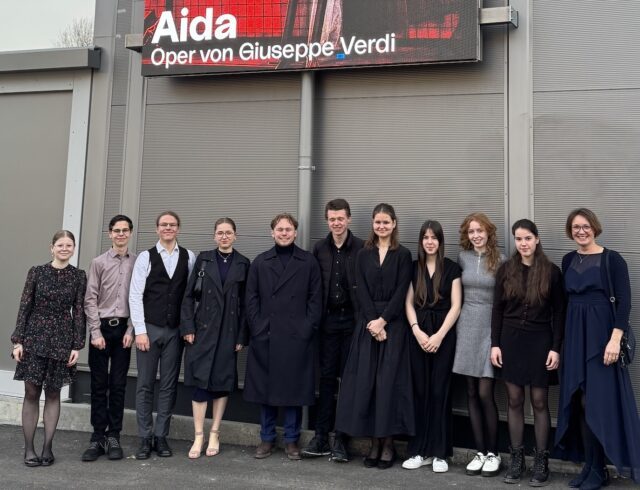 Q2T1_Bio_AHE_Opernbesuch Aida_07.03.2026